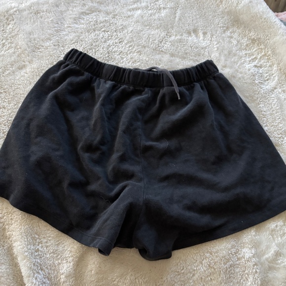 FRIENDS shorts - Picture 2 of 3